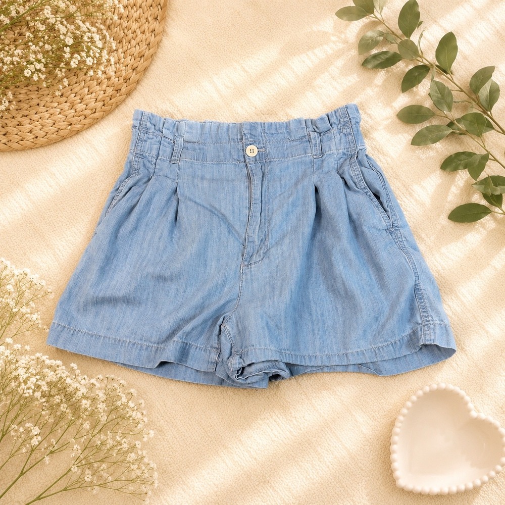 Madewell Paperbag Waist Chambray Shorts Light Blue Pleated Denim Size 4 Chic